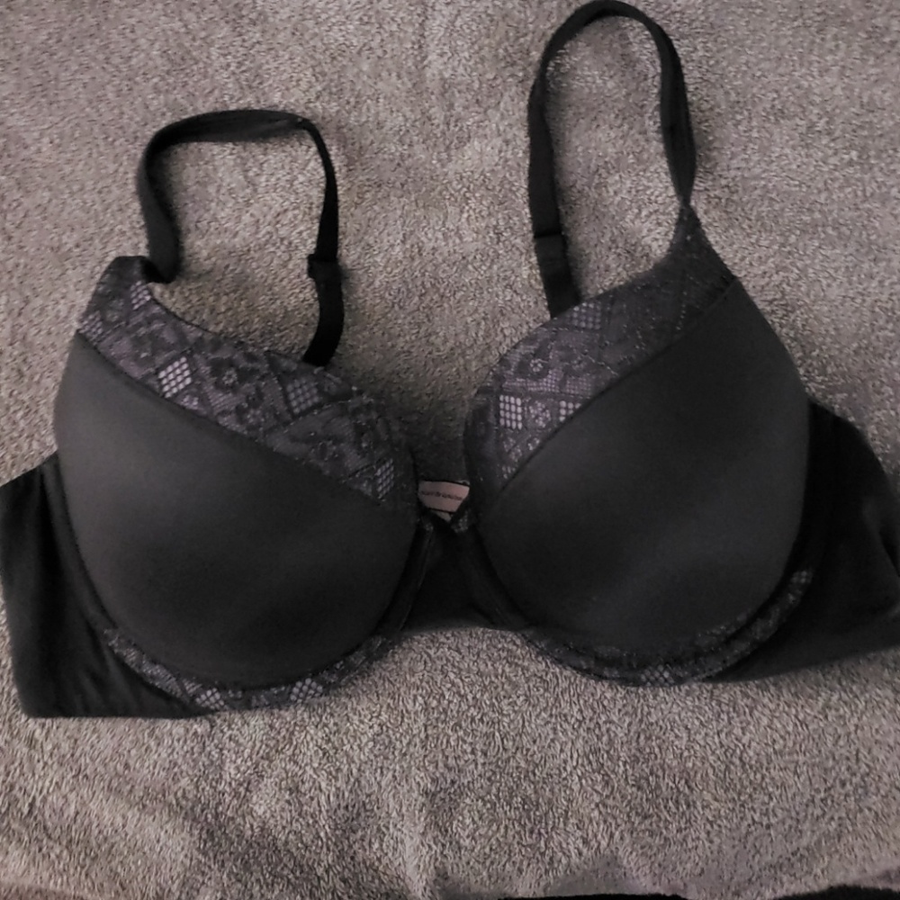 Victoria's Secret Size 38C